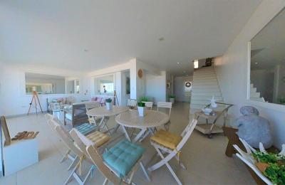 VENTA DE HERMOSO DÚPLEX FRENTE AL MAR, PIMENTEL